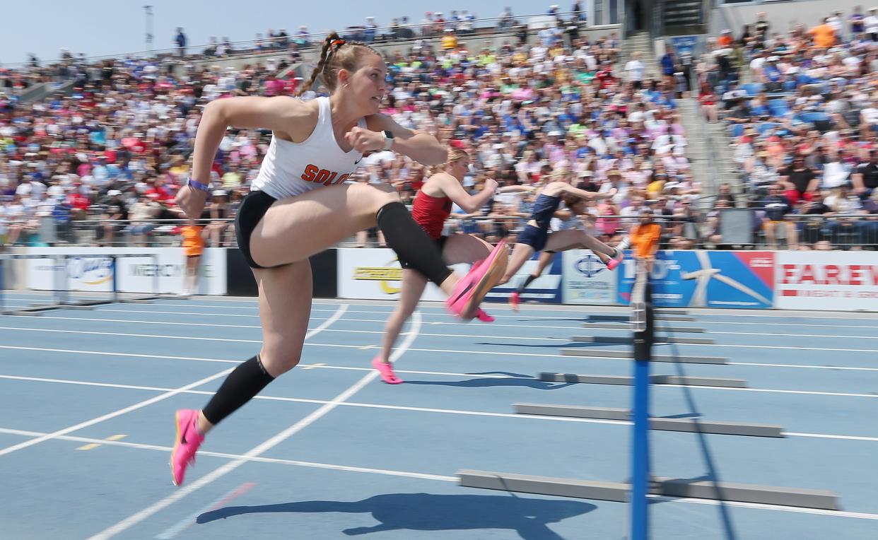 Solon's Aly Stahle, seen here at last year's state track meet, will help the Spartans' 800 sprint medley team at the Drake Relays this week.