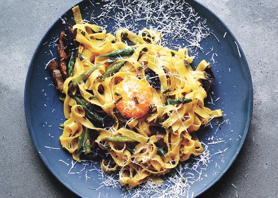 Fettuccine with Shiitakes and Asparagus