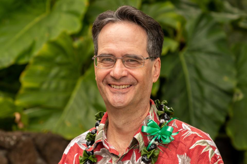 Hawaii State Senator Karl Rhoads has introduced two bills that would demand public disclosure and outright bans on high-tech political ads.