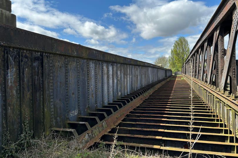 On the other side you can see an older part of the viaduct