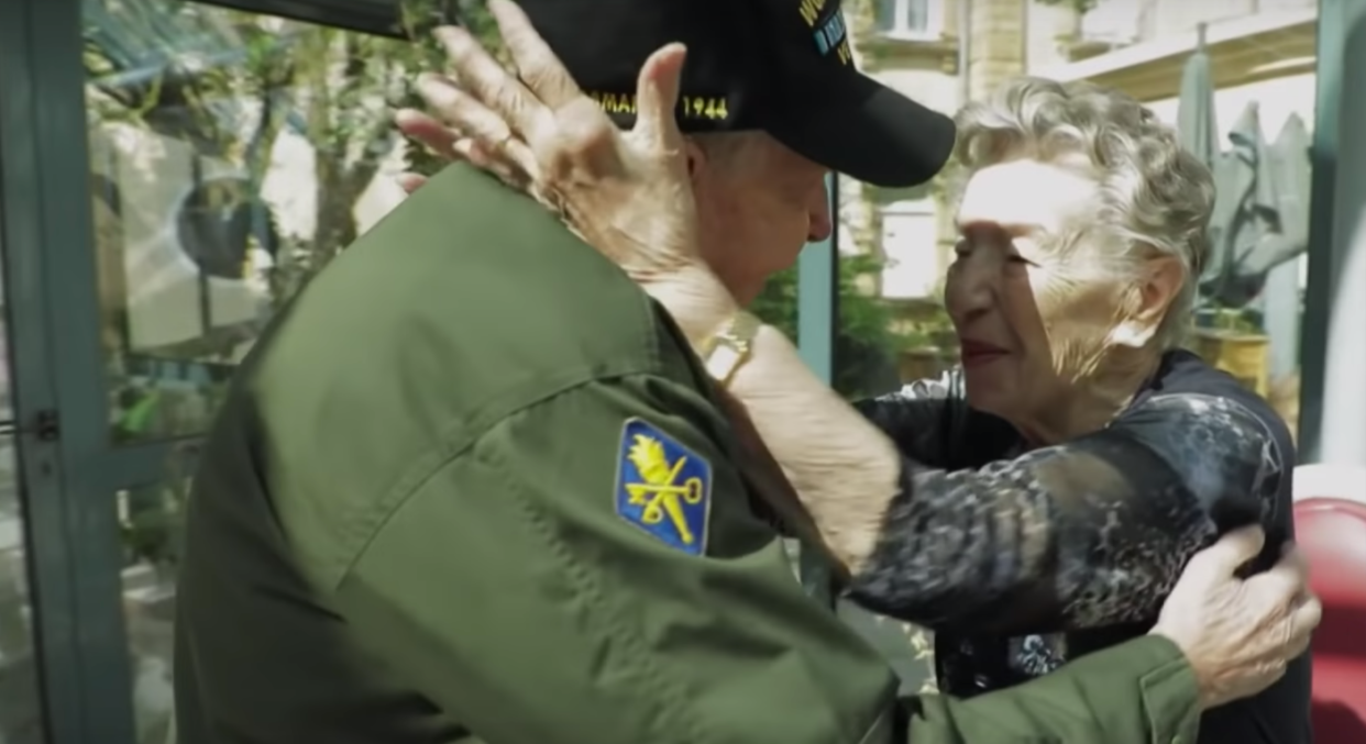 A WWII veteran was reunited with his long-lost love 75 years after they last saw each other. [Photo: France24]