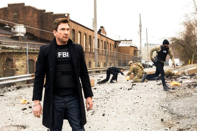 Dylan McDermott Breaks Down 'FBI: Most Wanted' Crossover; Teases Series Is  Going To The Dogs