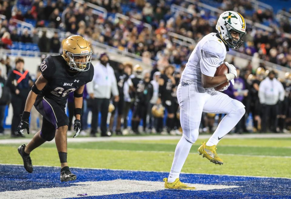 St. X's Mekhi Smith scored a late second half touchdown that helped cement the win against Male 31-21 in the 6A KHSAA football championship Saturday. Dec.3, 2021 
