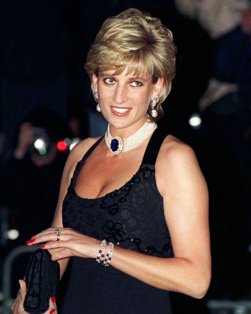 <p> Perhaps the most iconic short royal hairstyles of all time, Princess Diana's elegant - and always perfectly coiffured - shaggy crop became her signature look. A classic style, this voluminous 'do cemented the late Princess Diana's fate as a beauty icon throughout the world, with her fuss-free style a popular choice throughout the '80s, '90s and beyond. Here we see Princess Diana team her cropped hair with a smokey eyeshadow look, long red nails and statement jewellery for a glamorous finish. </p>