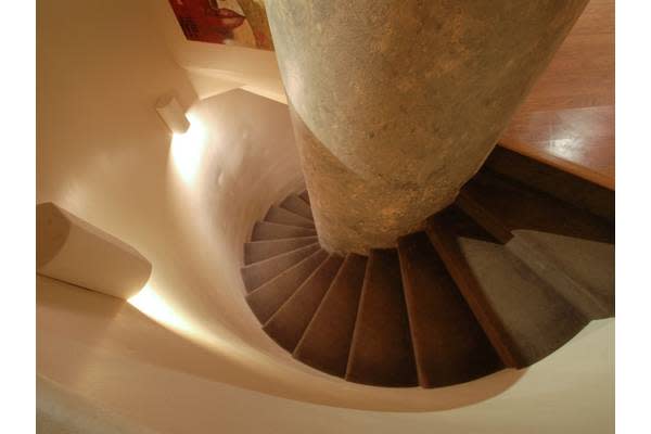 Photo tour of a nuclear bunker house stairway