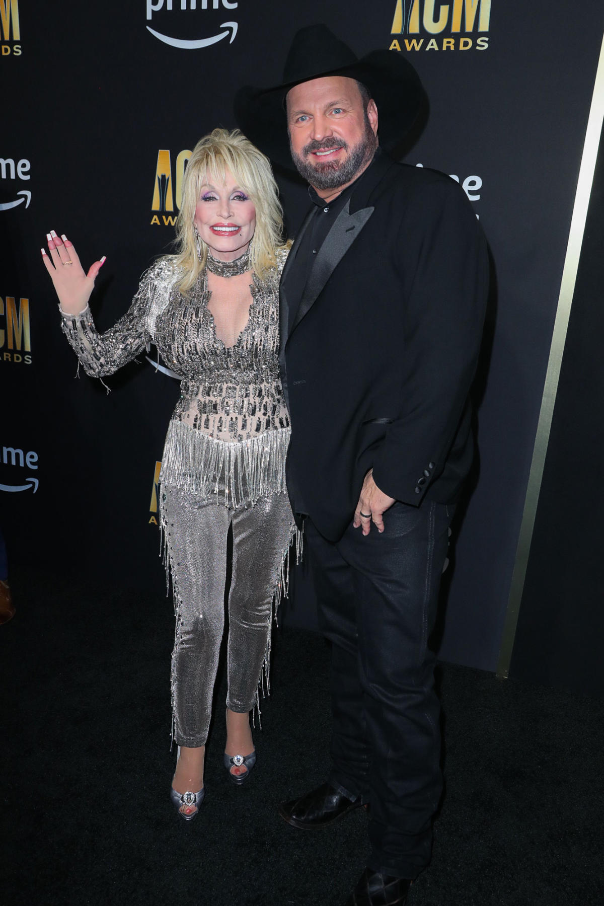 Garth Brooks Thinks Dolly Parton Is The Country Music GOAT – NBC