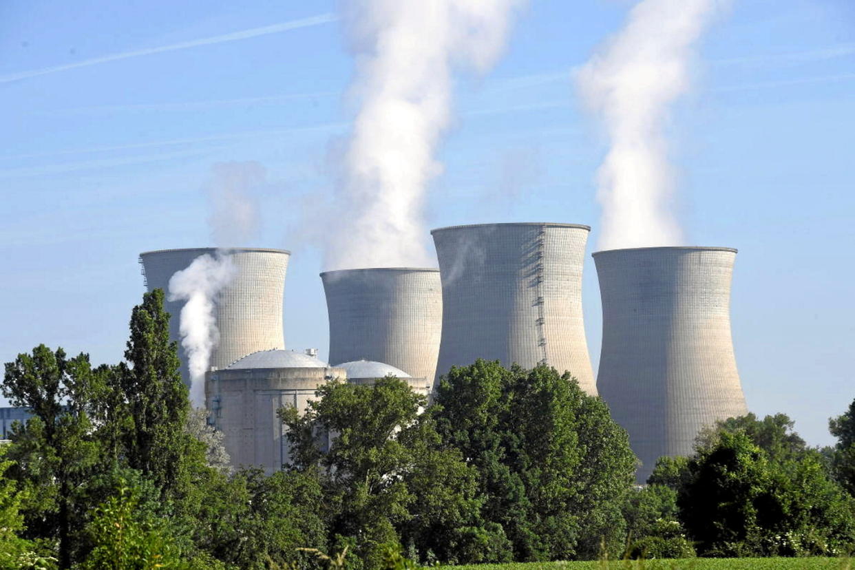 La centrale nucléaire du Bugey à Saint-Vulbas (Ain), en mai 2022.  - Credit:Mourad Allili/MaxPPP