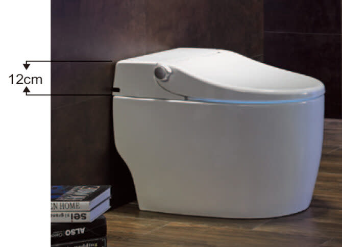KARAT 凱樂推出業界最低水箱式智 能馬桶，採用水箱式進水，而非機械 式強制沖水。（水箱每降低1cm 可降 低1％噪音）。(圖/卓越提供)