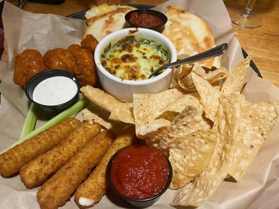 The Applebee's appetizer sampler.