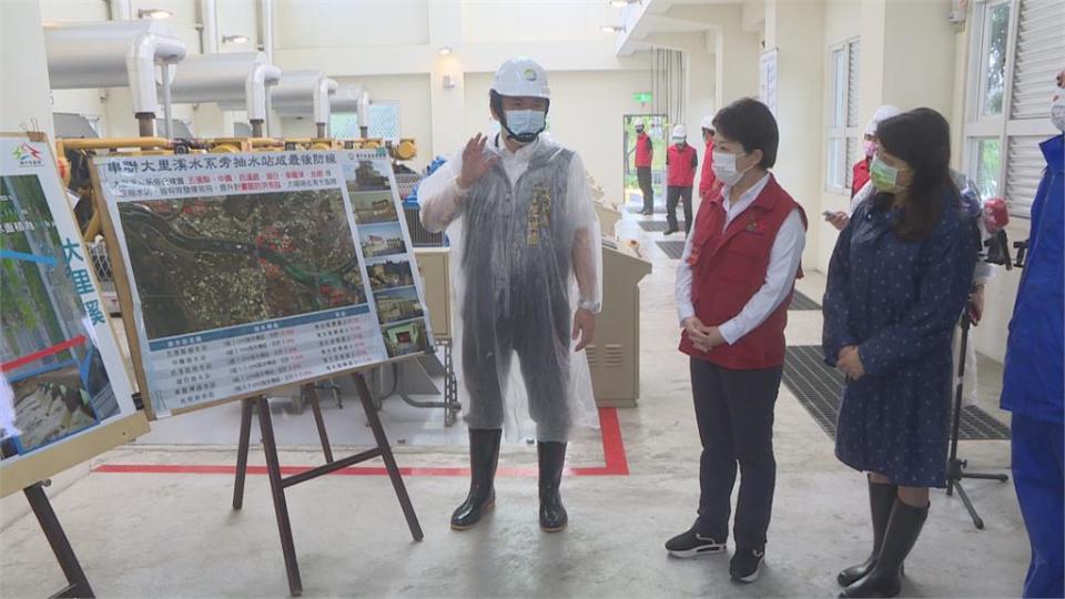 三和里三度淹水！　抽水機、沙包、擋水板應戰　盧秀燕急赴烏日視察