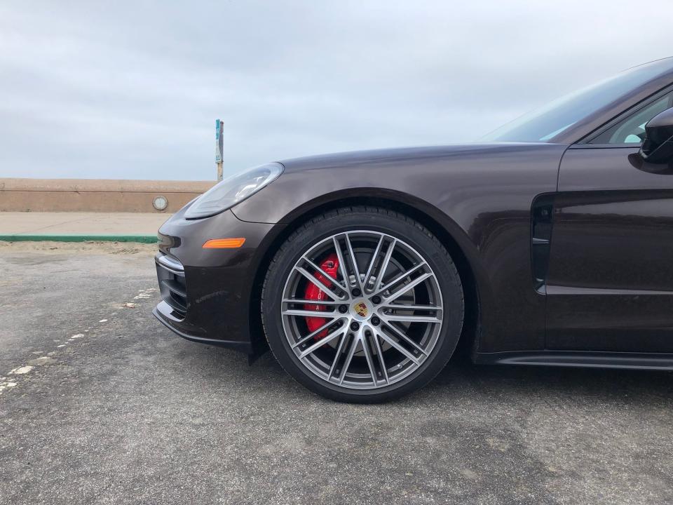 Porsche Panamera GTS Sport Turismo