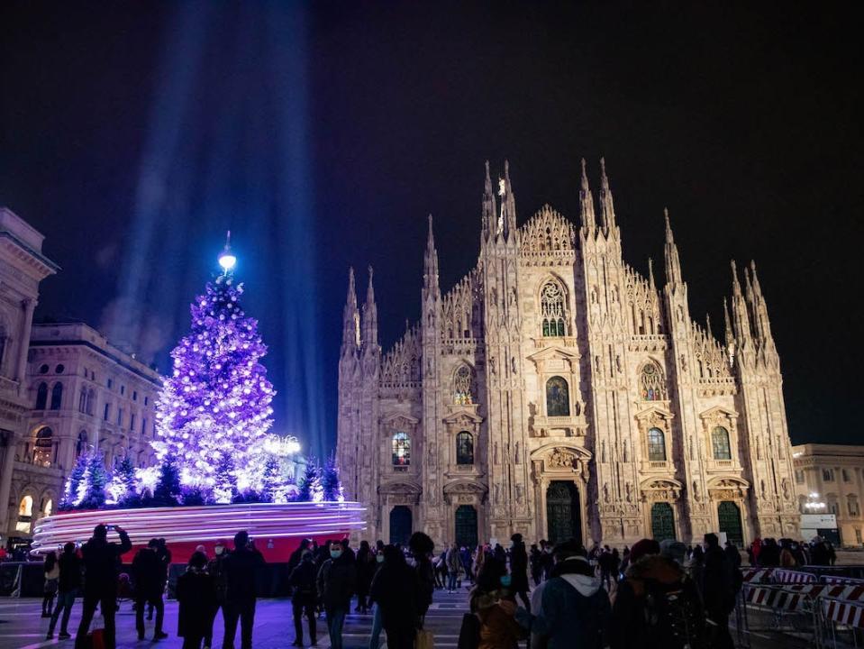 GettyImages 1230145095A general view of the Christmas tree in Piazza Duomo on December 7, 2020.