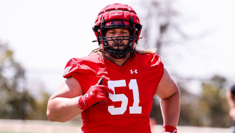 Utah offensive lineman Keaton Bills practices during fall camp.