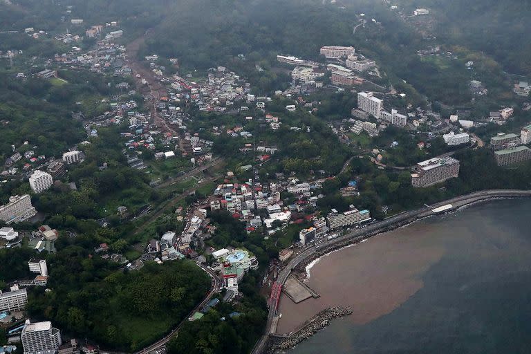 Vista de la ciudad de Atami luego del deslizamiento