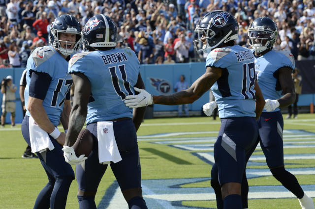 Fast-starting Titans stroll past Chiefs