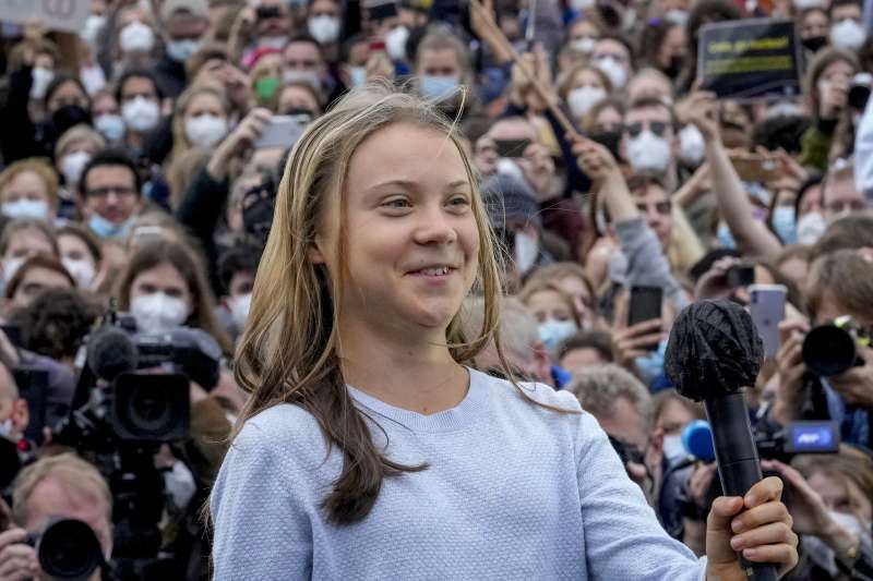 2021年9月24日，「星期五拚未來」，全球成千上萬年輕人走上街頭，要求應對本世紀最大問題：氣候危機。少女氣候戰士通貝里（Greta Thunberg）（AP）