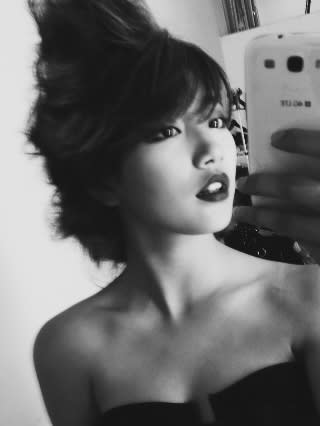 Suzy shows a new hot photo of herself