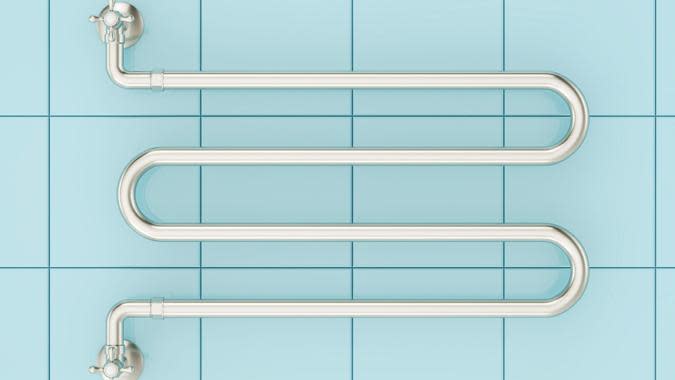 Heated_Towel_Bar_iStock-689112506