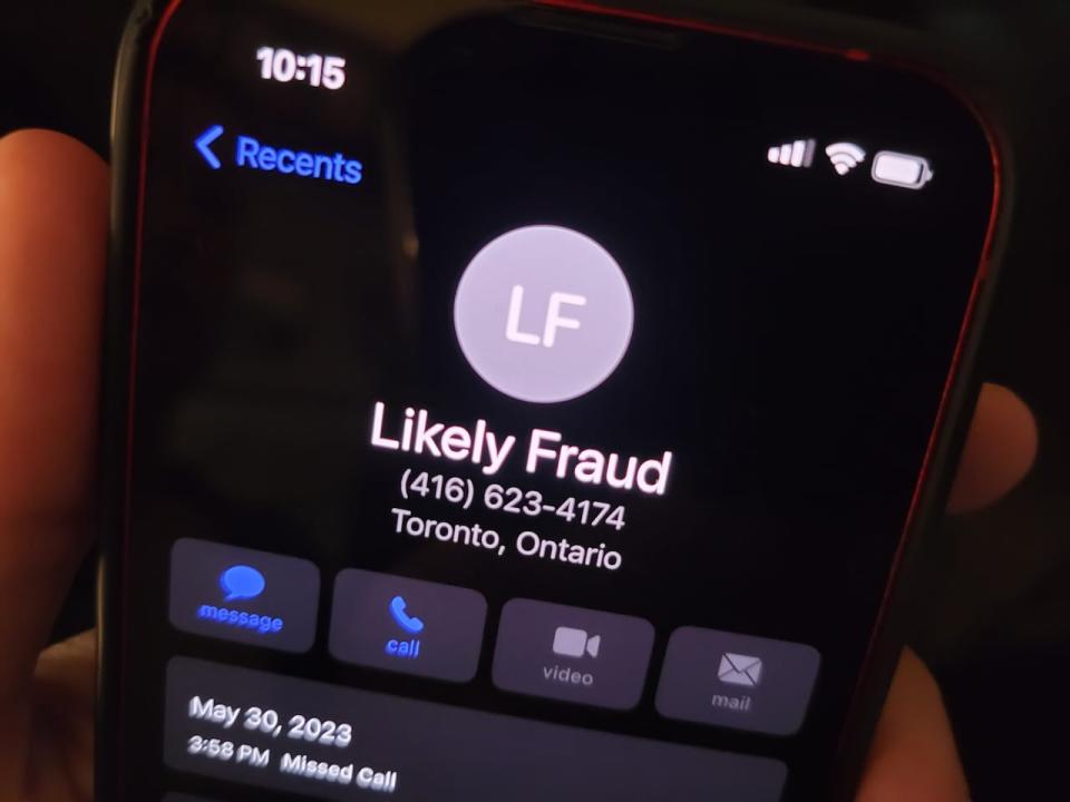 On November 30, 2021, the CRTC mandated that telecoms start using technology that detects and flags calls using spoofed phone numbers to hide their identity. 