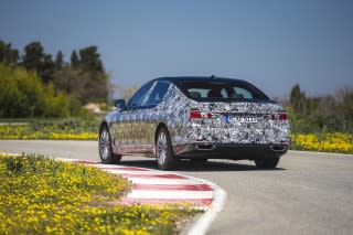 2016 BMW 7-Series prototype