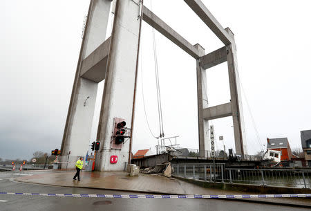 View of a Humbeek lift bridge, which was damaged when lowered onto a barge, blocking Brussels-Scheldt canal traffic, in Humbeek near Brussels, Belgium, January 17, 2019. REUTERS/Francois Lenoir