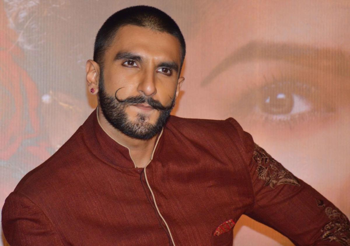 5 Times When Ranveer Singh Stunned Us By His Fancy Coat Pant