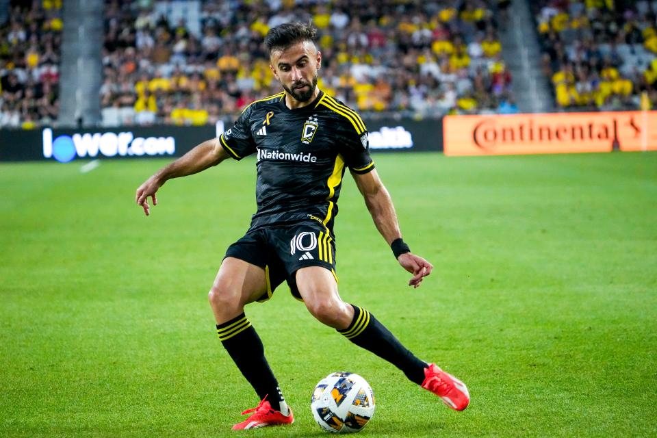 Aug 31, 2024; Columbus, OH, USA; Columbus Crew forward Diego Rossi (10) passes the ball during the first half against New York City FC at Lower.com Field. Samantha Madar - The Columbus Dispatch