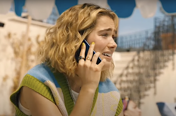 White Lotus' Star Haley Lu Richardson on Therapy, Heartbreak and Self-Love