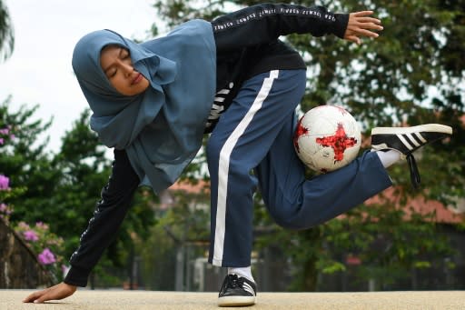 In freestyle football, players use all parts of their body to perform often acrobatic tricks with the ball