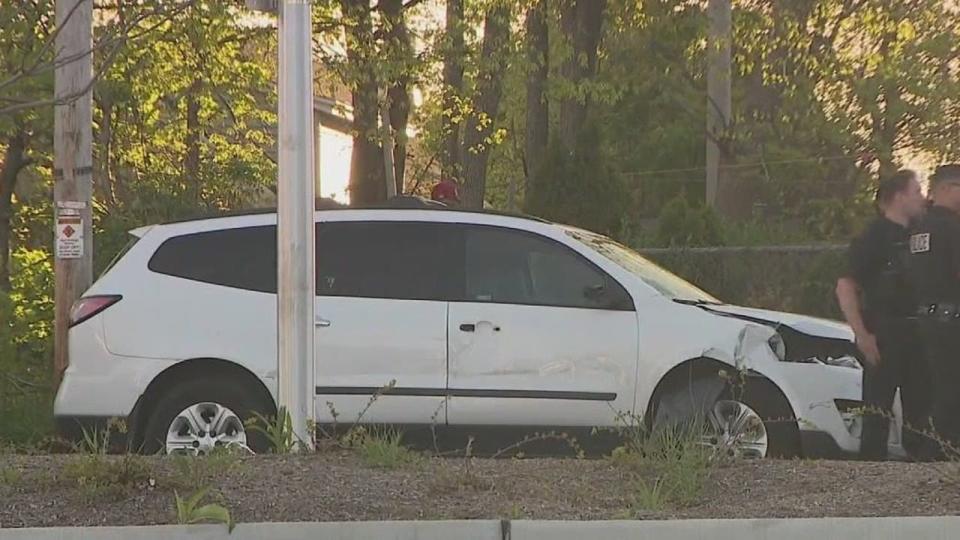 <div>Suspect vehicle from 19th and Lincoln hit-and-run</div>