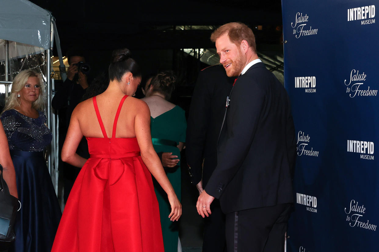 NEW YORK, NEW YORK - NOVEMBER 10: Prince Harry, Duke of Sussex and Meghan, Duchess of Sussex attend the 2021 Salute To Freedom Gala at Intrepid Sea-Air-Space Museum on November 10, 2021 in New York City.  (Photo by Dia Dipasupil/Getty Images)