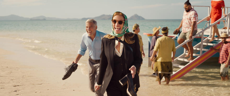 (from left) David (George Clooney) and Georgia (Julia Roberts) in Ticket to Paradise, directed by Ol Parker. Photo Credit: Universal Pictures