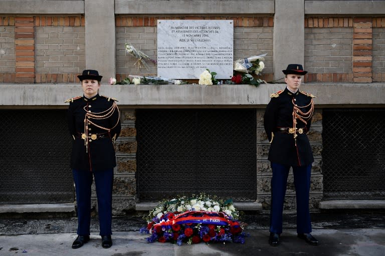 Les hommages aux victimes du 13-Novembre