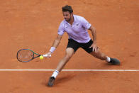 Switzerland's Stan Wawrinka returns the ball to Belarus' Ilya Ivashka during their match at the Italian Open tennis tournament, in Rome, Wednesday, May 10, 2023. (AP Photo/Gregorio Borgia)