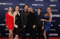 <p>The Canadian singer walked the red carpet with his entire family, including his wife, who he actually met while presenting a Juno award! </p>