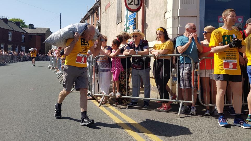 The retired handyman defied the heat to come 21st in the veterans' race in Gawthorpe, West Yorkshire.