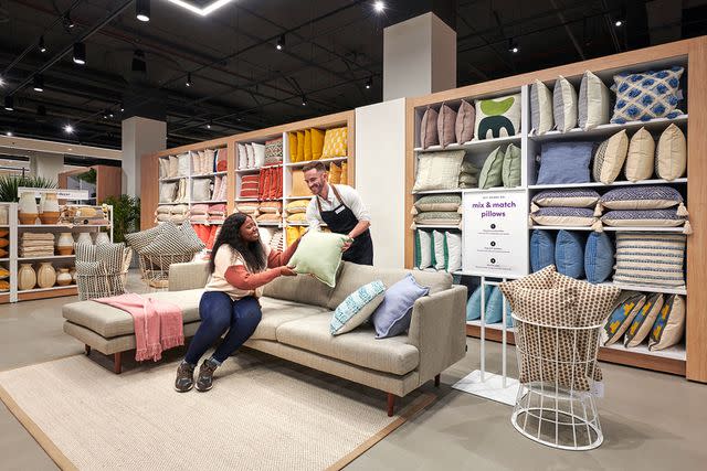 <p>courtesy Wayfair</p> Wayfair's new store in Wilmette, Illinois