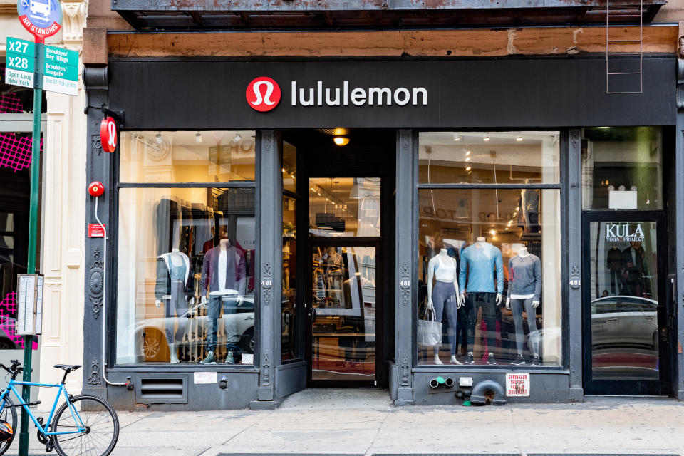 NEW YORK, NY, UNITED STATES - 2018/10/23: Lululemon store in the SoHo neighbourhood of New York City. (Photo by Michael Brochstein/SOPA Images/LightRocket via Getty Images)