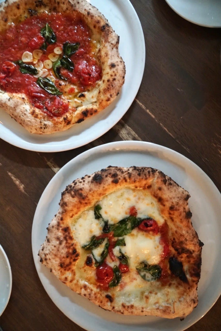 Neapolitan-style pizza at Seirinkan.