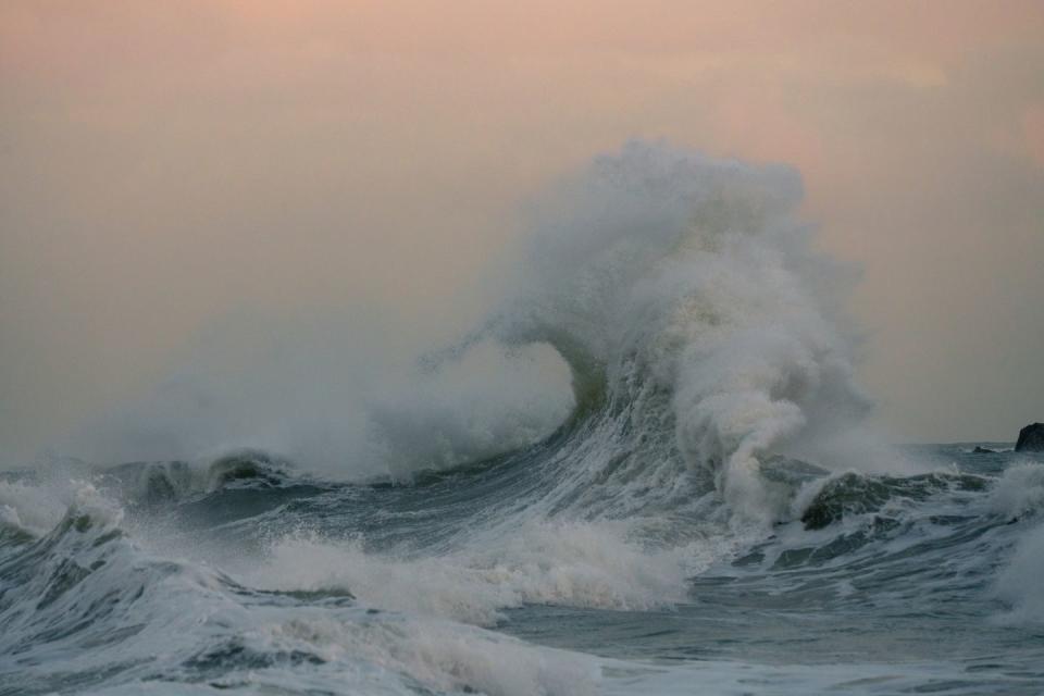 There really are rogue waves.