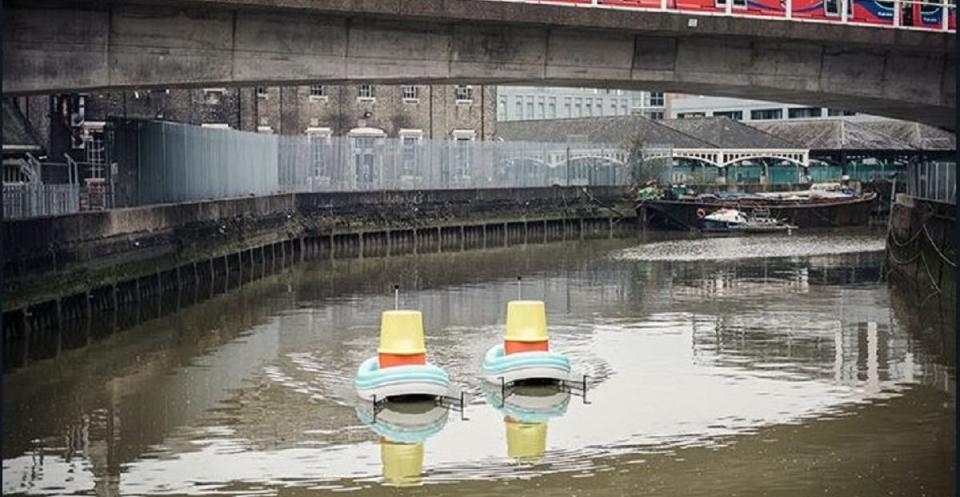 Le barchette di Ikea per ripulire i fiumi (foto: Ikea)
