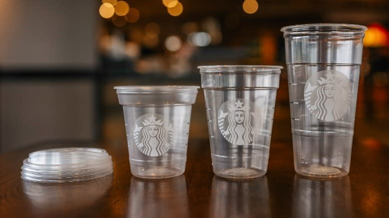 Starbucks cold cup fill lines