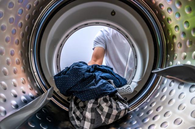 Is It Best to Wash Clothes on Cold? Here's What Experts Say