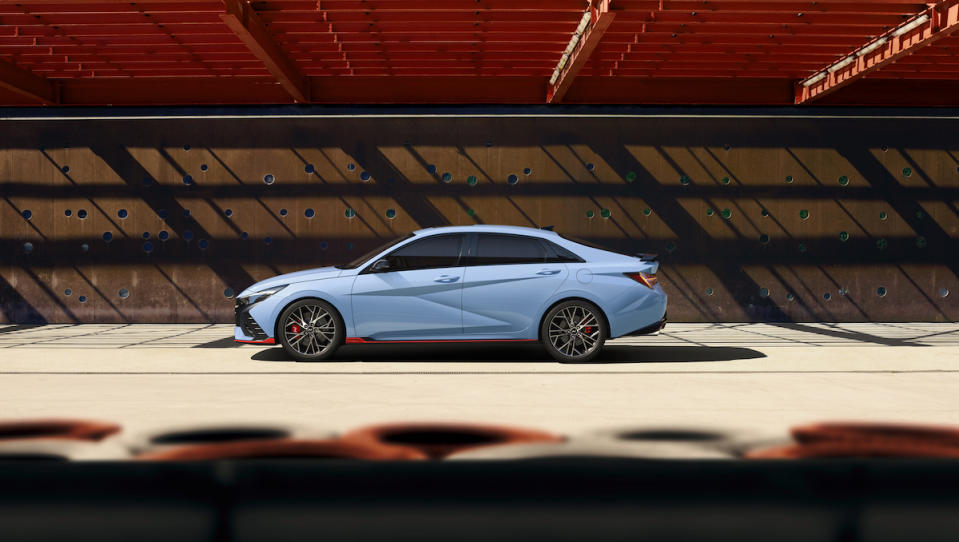 hyundai-elantra-n-debuts-location-01_jpg.jpg