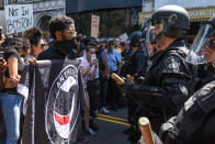 <p>A crowd of counter protesters clashes with Boston Police outside of the Boston Commons and the Boston Free Speech Rally in Boston, Mass., Aug. 19, 2017. (Photo: Stephanie Keith/Reuters) </p>