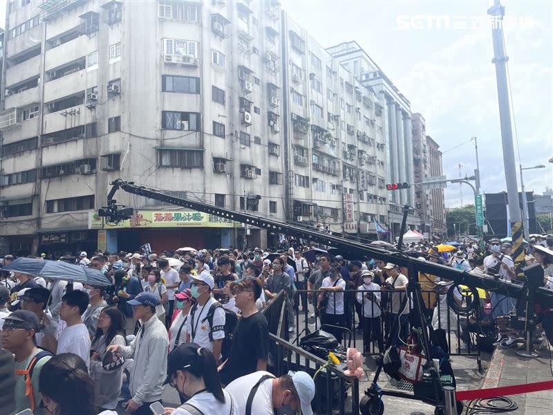 民眾黨「519草根決心行動」現場人潮。（圖／記者許皓婷攝影）