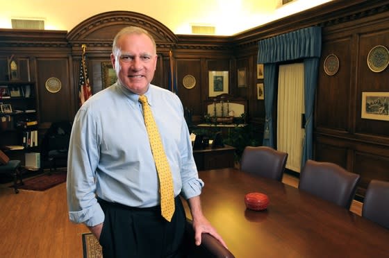 Connecticut Attorney General George Jepsen