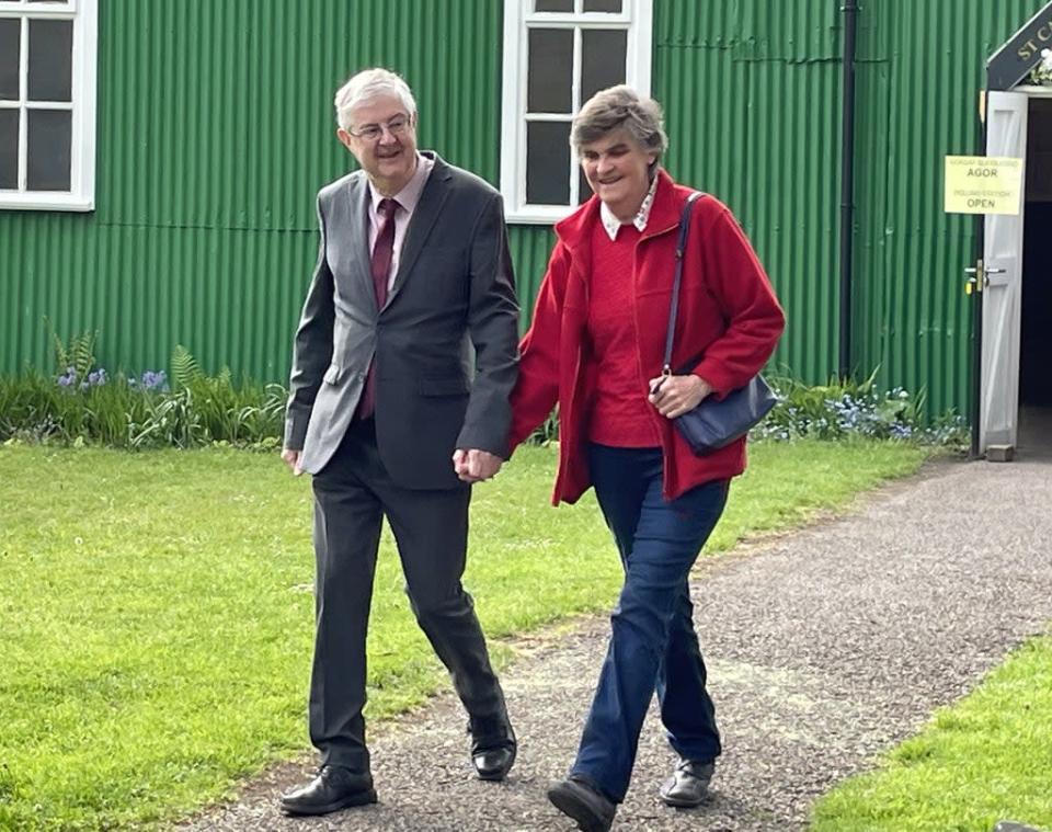 Wales&#x002019;s First Minister Mark Drakeford and wife Clare after voting at St Catherine&#x002019;s Hall, Pontcanna, Cardiff in the local government elections (Bronwen Weatherby/PA) (PA Wire)
