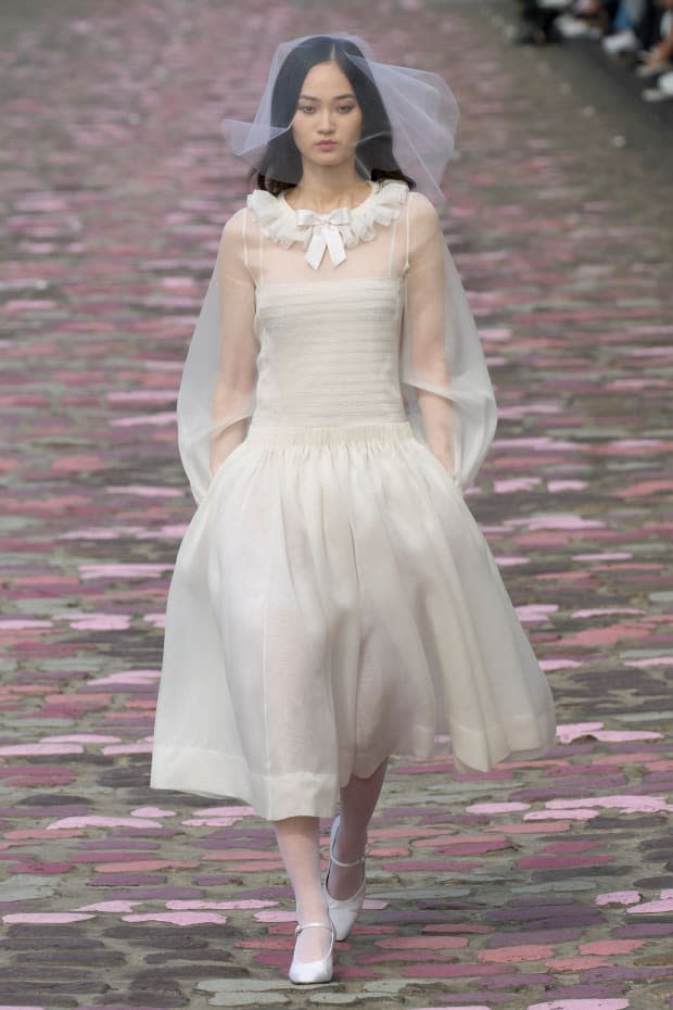 Chanel Takes Haute Couture to the Quai for Fall 2023