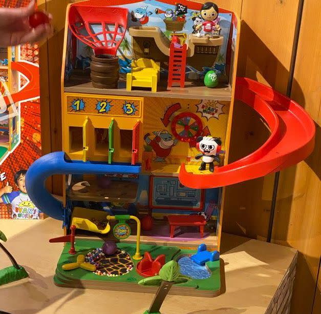 Ryan's World Fun House Play Set